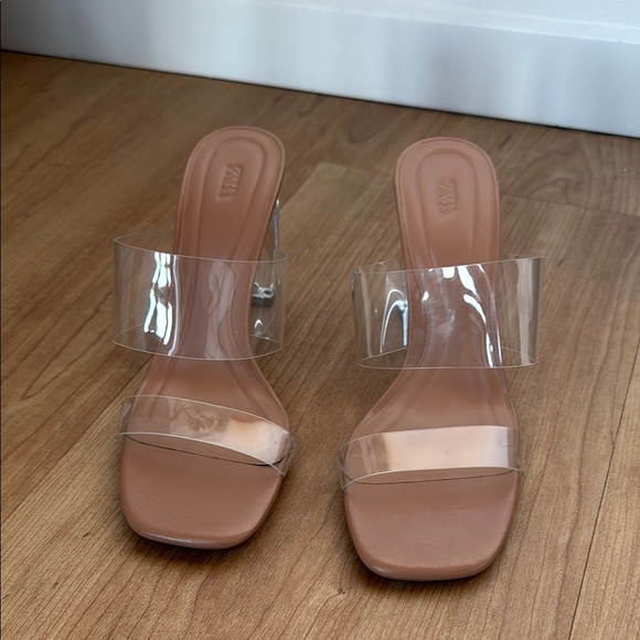 Transparent Heels - Picture 2 of 3